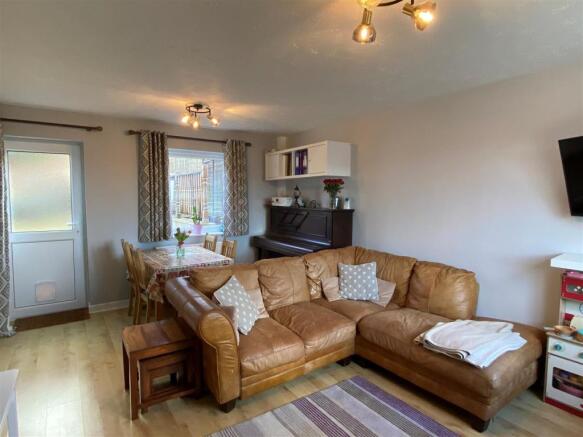 Living/Dining Room