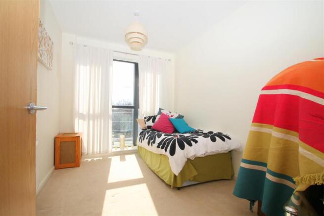 Bedroom 2.JPG