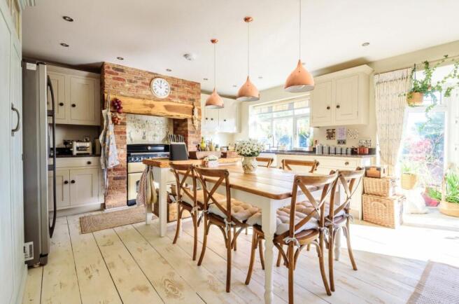 Kitchen/Dining Room