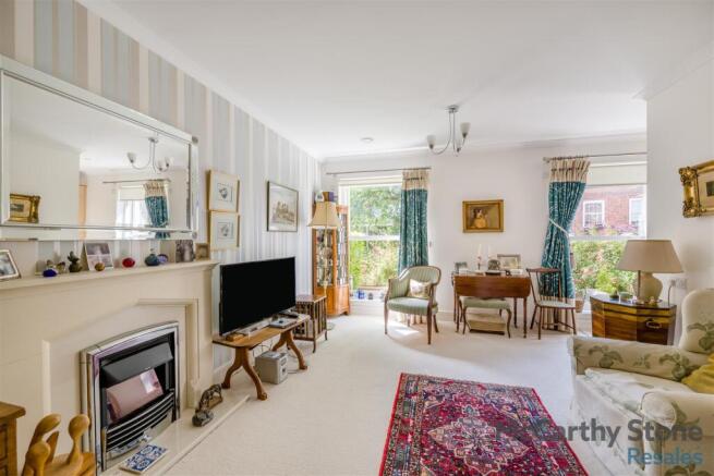 8696871-interior03.jpg