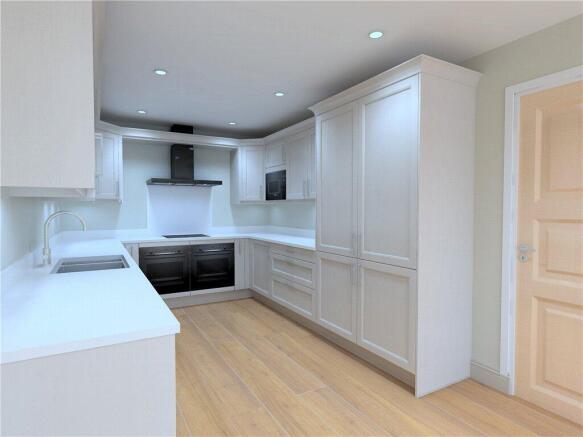 6 bed Detached for sale Image 4