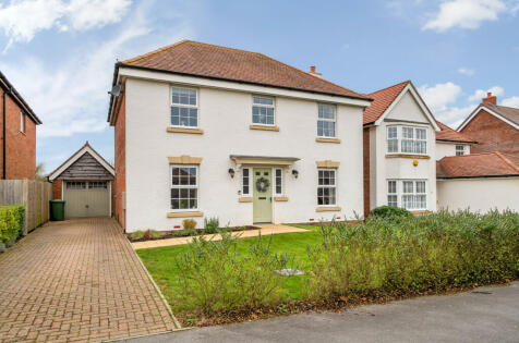 Runcie Crescent, Basingstoke, Hampshire