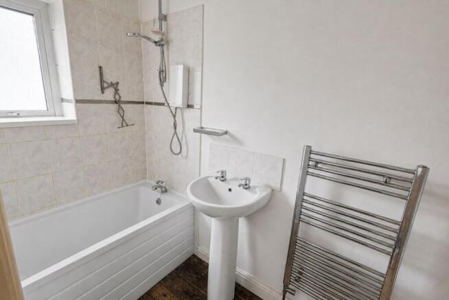 2 bed Terraced for sale Image 3