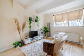 15a, Clapham Manor Street, London SW4 6DU