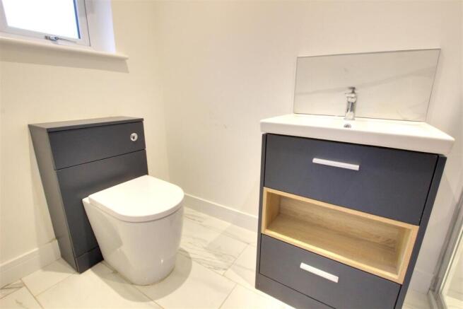 2 bed Detached for sale Image 11