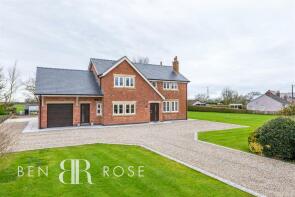 Valdene, Skip Lane, Hutton PR4 5HJ