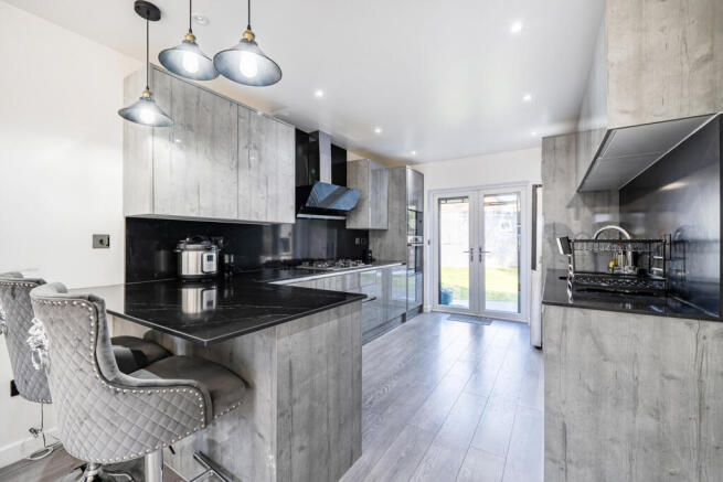 1439264-6-69d53ce...