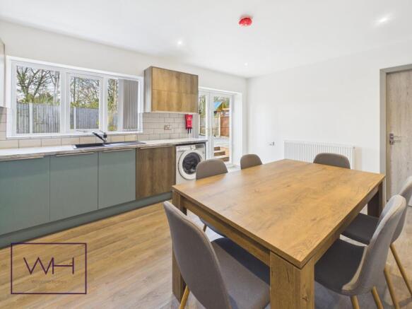 1 bed Serviced Apartments to rent Image 6