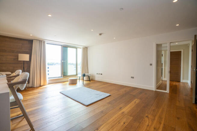 2 bed Apartment for sale Image 4