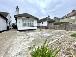 3, Marlow Gardens, Southend-on-sea SS2 6RX