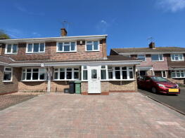 24, Trysull Way, Dudley DY2 0JG