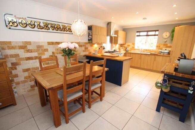 Kitchen / Dining Room