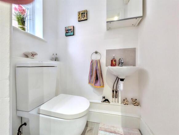 Downstairs WC.jpeg