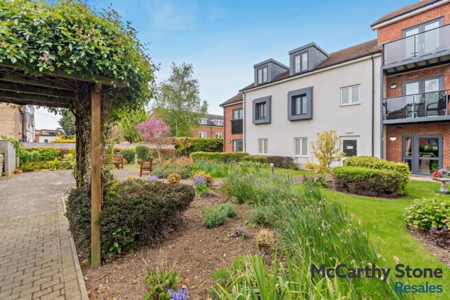 1 bed Apartment for sale Image 8