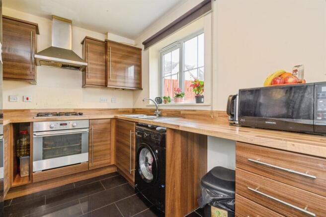 3 bed Detached for sale Image 5