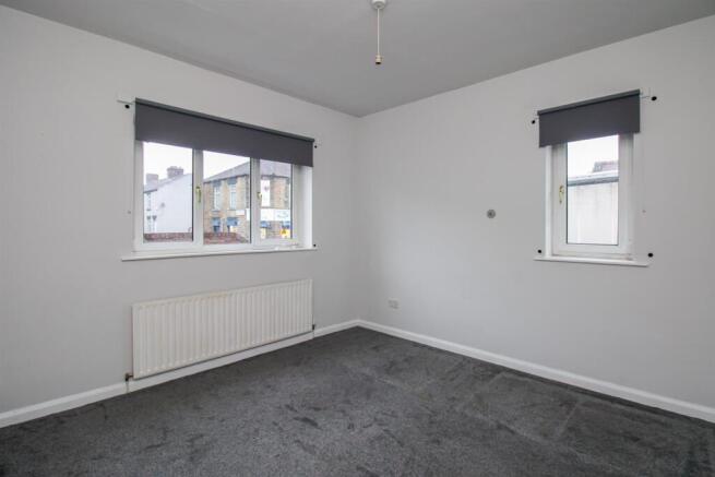 4 bed Detached for sale Image 4