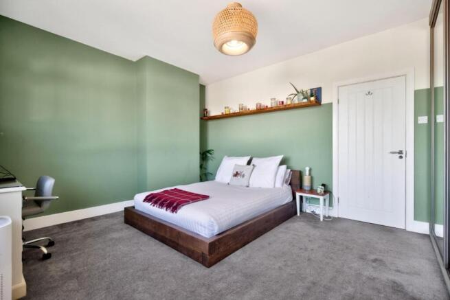 3 bed House for sale Image 9