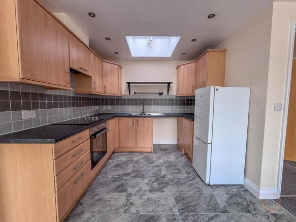 flat 3 18 -4.jpg
