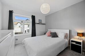 Flat 4, 1a Montford Court, St James Avenue, Sutton SM1 2TQ