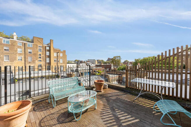 04dc9154-7d18-442...