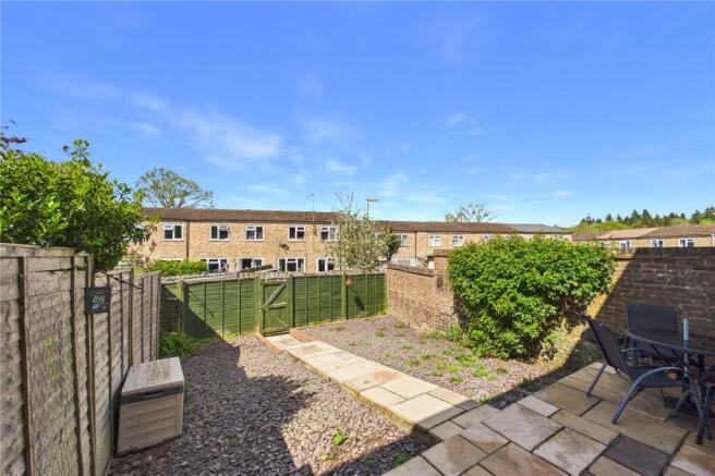 Falkland Road, Basingstoke, Hampshire, RG24 photo 3