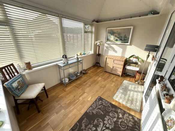 2 bed Semi-Detached Bungalow for sale Image 8