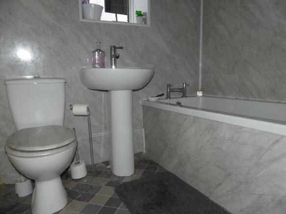 2 bed Terraced for sale Image 7