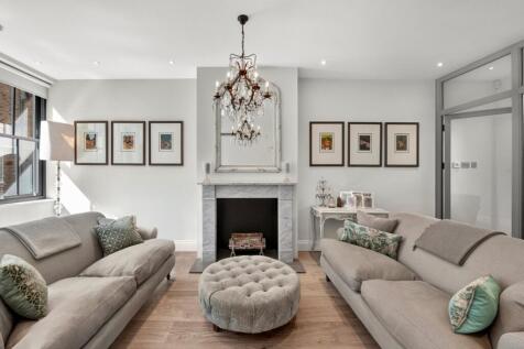 Leinster Mews,
Lancaster Gate, W2