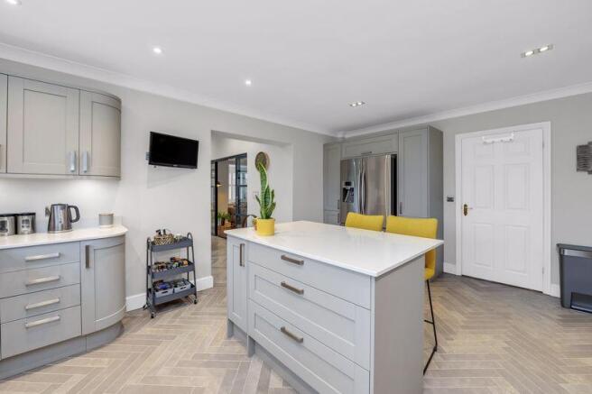 Kitchen/Breakfast Room