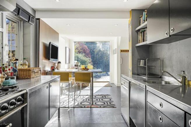 kitchen- breakfast room.jpeg