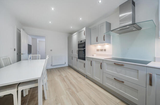 1418597-18-69aaeb...