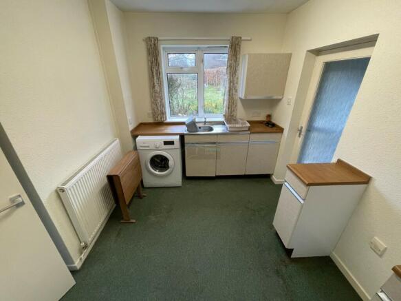 Kitchen a.JPG