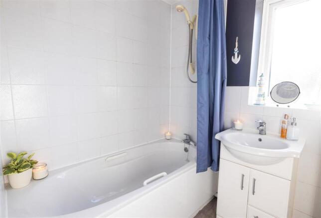 HOUSE BATHROOM