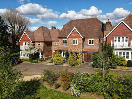 Holland Park, Caterham, CR3