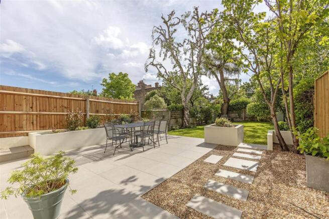 20459__kenilworth_avenue1.jpg