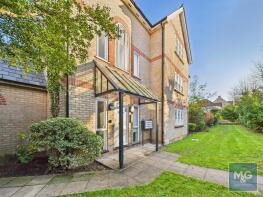 4, 112 Victoria House, Springfield Road, Bury St. Edmunds IP33 3AN