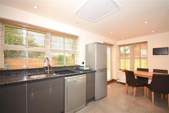 Kitchen/Breakfast Room