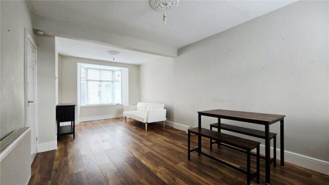 Ucheldre Avenue, Holyhead, Isle of Anglesey, LL65 photo 4
