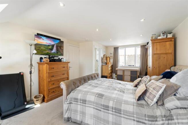 Master Bedroom 2