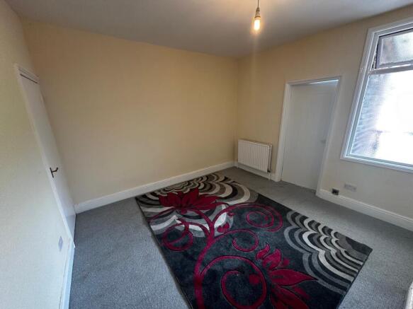 1 bed Apartment to rent Image 8