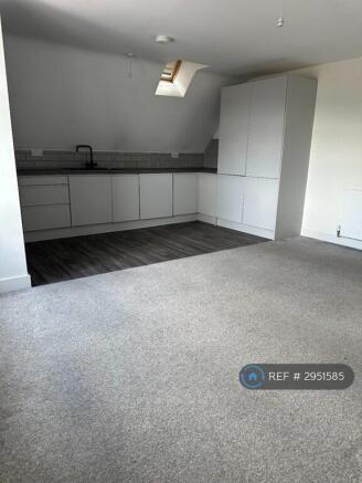 2 bed Flat to rent Image 6