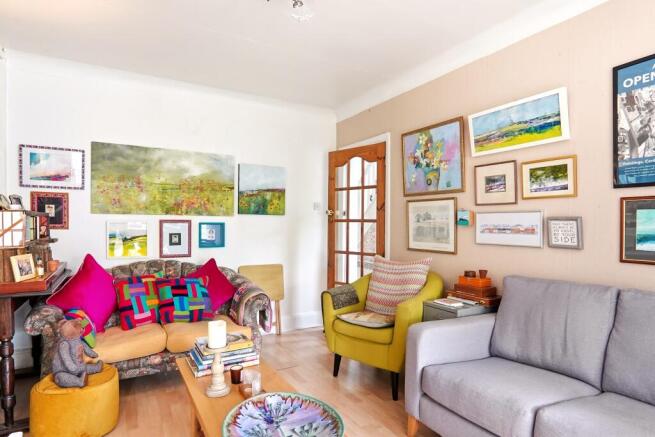 3 bed Semi-Detached for sale Image 8
