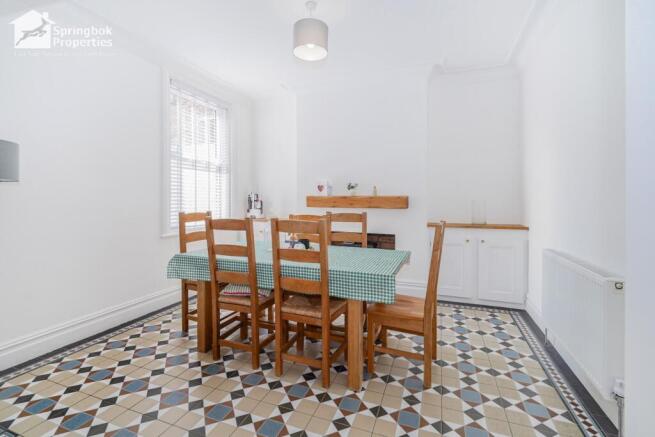 3 bed Terraced for sale Image 4