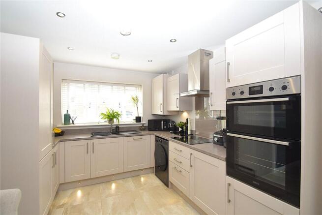 4 bed Detached for sale Image 7