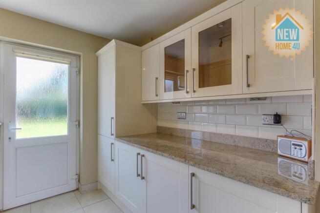 KITCHEN: