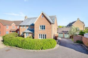 27, Brookfield Way, Cambridge CB23 5EB