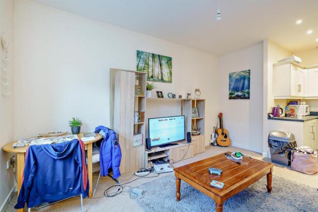 8435219-interior15-800.jpg
