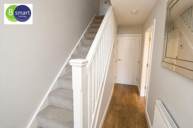 4 bed Detached for sale Image 9