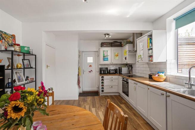 3 bed Semi-Detached for sale Image 5