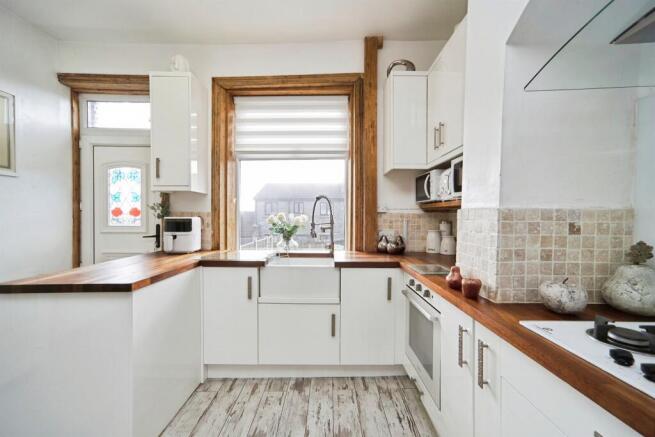 2 bed Terraced for sale Image 9